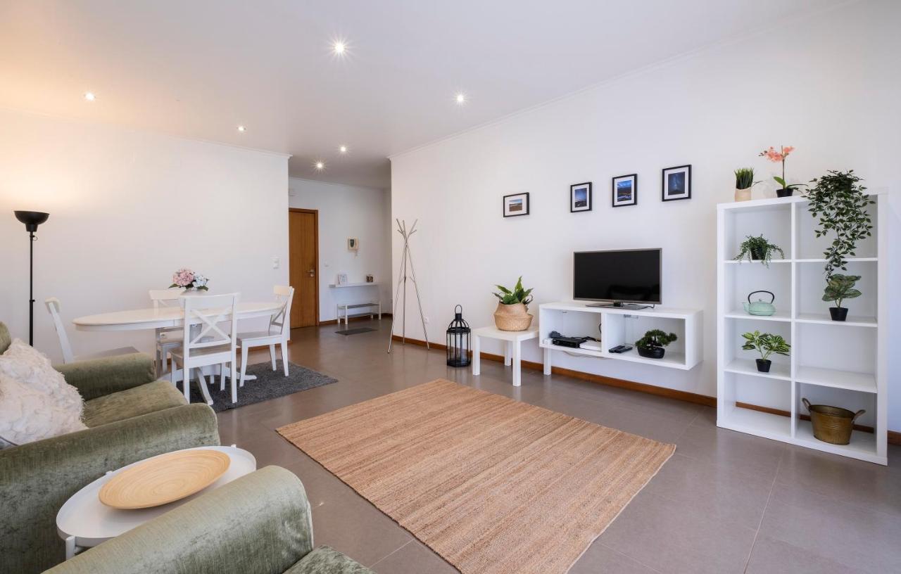 Paim Apartments Πόντα Ντελγκάντα Εξωτερικό φωτογραφία